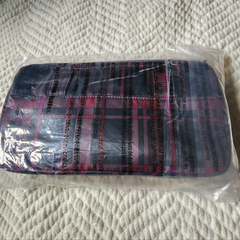 LUG Switcheroo Crossbody Bag - Black & Berry Plaid - Picture 6 of 6